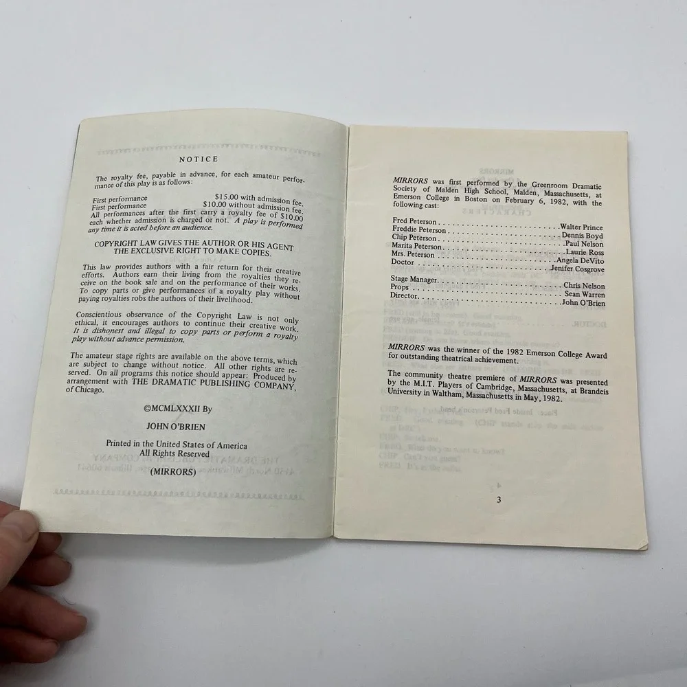 Mirrors One-Act Play by John O'Brien‎ Dramatic Publishing Company Vintage